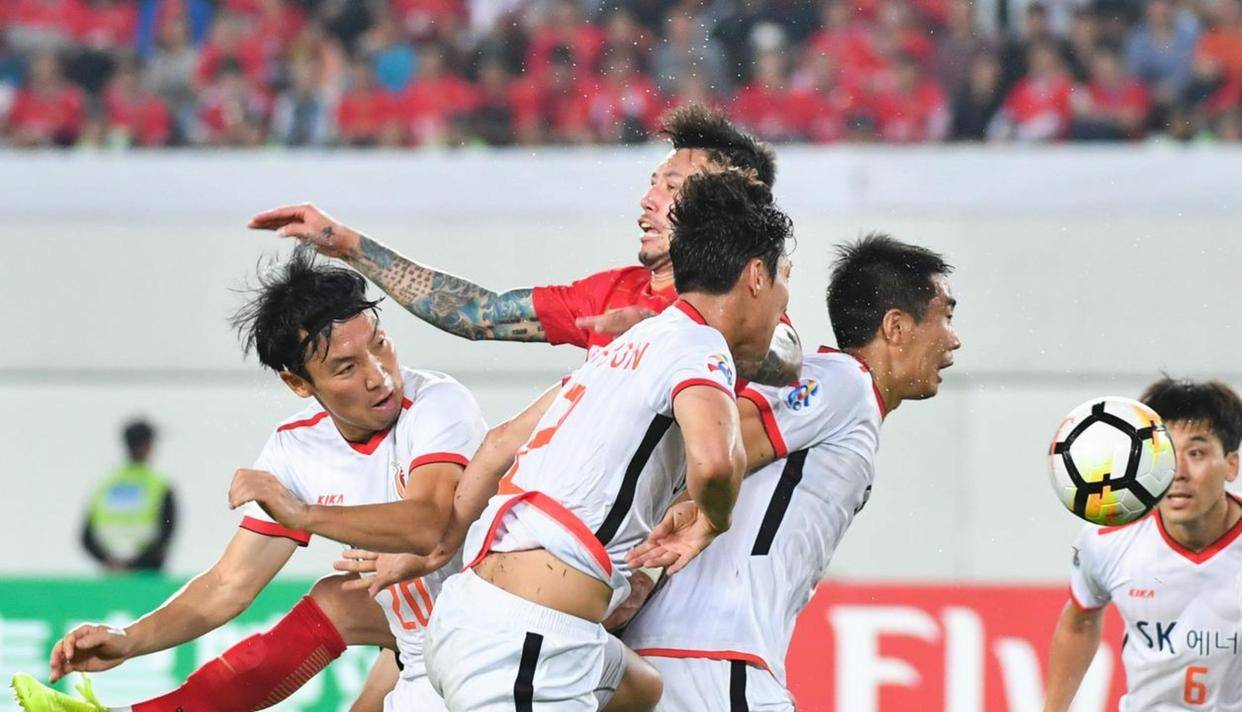 九游体育games-国内球队在亚冠赛场上的全力拼搏()